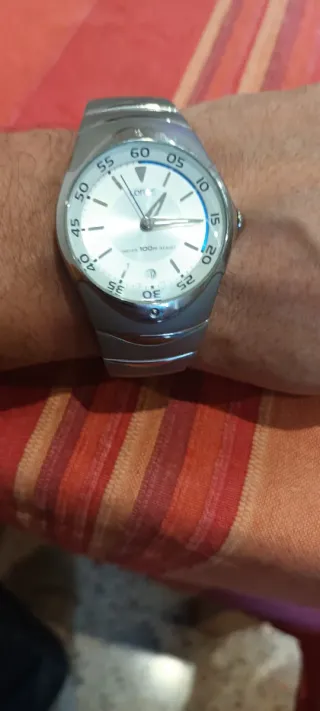 Reloj Lorus Vintage Hombre Plata y Blanco