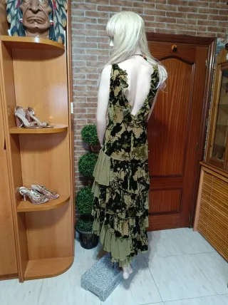 Vestido largo volantes beige y verde