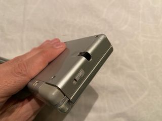 Nintendo DS Lite gris + Cargador