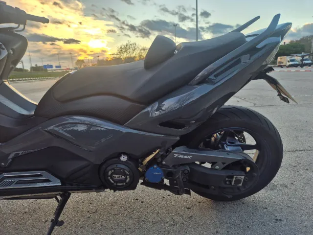 Yamaha Tmax
