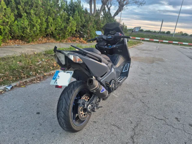 Yamaha Tmax