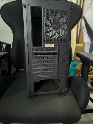 Torre Gaming PC Negra