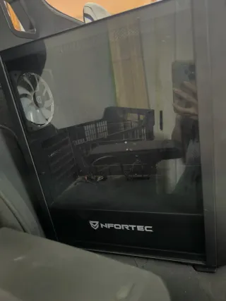 Torre Gaming PC Negra