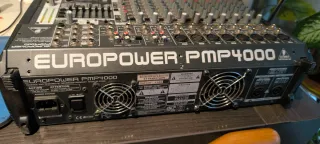 Etapa de Potencia Behringer Europower PMP4000