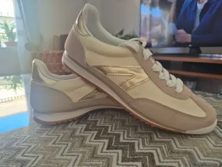 Zapatillas Mujer Beige y Dorado