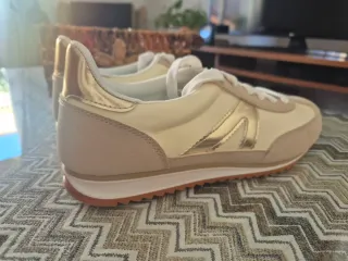 Zapatillas Mujer Beige y Dorado