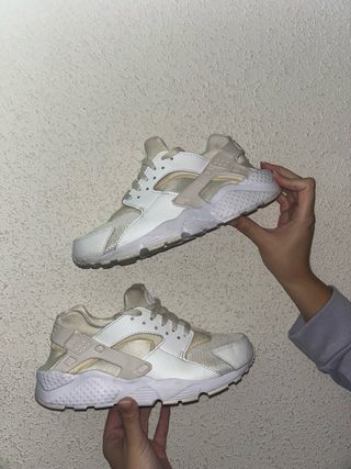 Nike Huarache Talla 40 Blancas