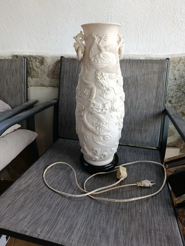 Lámpara cerámica dragones chinos