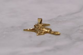 COLGANTE BRUJA, ORO 18K/1.8g