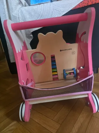 Andador correpasillos niña madera zorro rosa