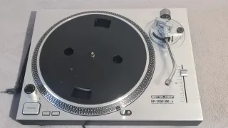 Tocadiscos Reloop RP-2000 USB Plata