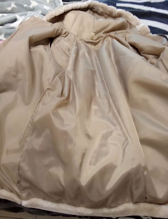 Chaqueta de mujer beige