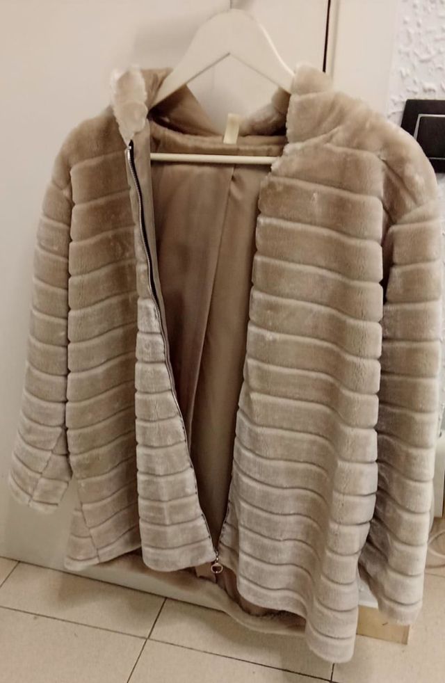 Chaqueta de mujer beige
