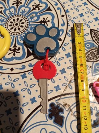 6 Giocattoli vari portachiavi, orologio ecc