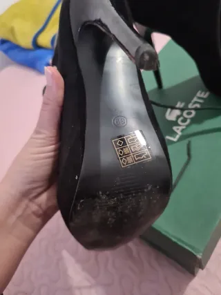 Botas de tacón negras con cordones