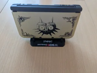 3DS XL Zelda Majora's Mask Dorada