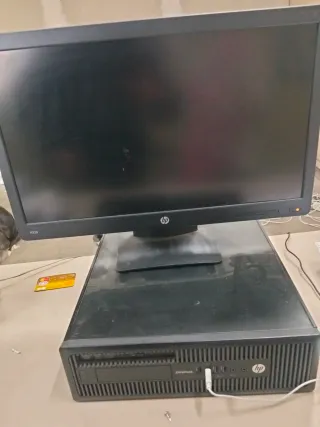 Ordenador HP EliteDesk Pantalla