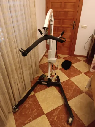 Grúa elevadora personas movilidad reducida