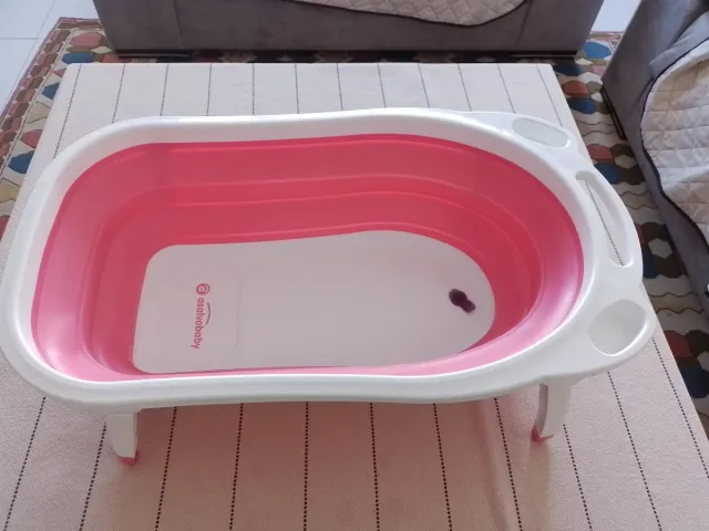 Bañera bebé plegable rosa y blanca