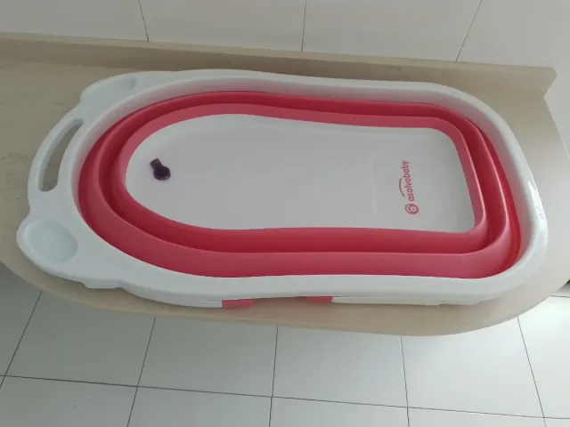 Bañera bebé plegable rosa y blanca