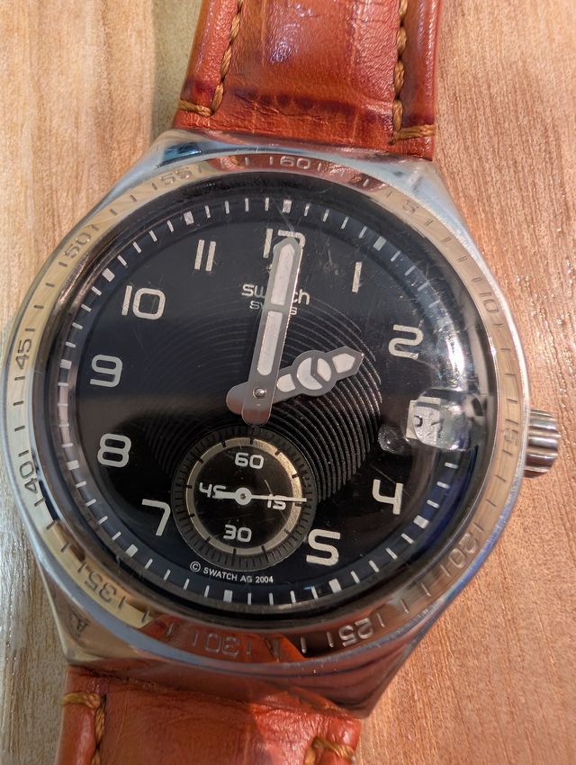 Reloj Swatch con Correa de Piel