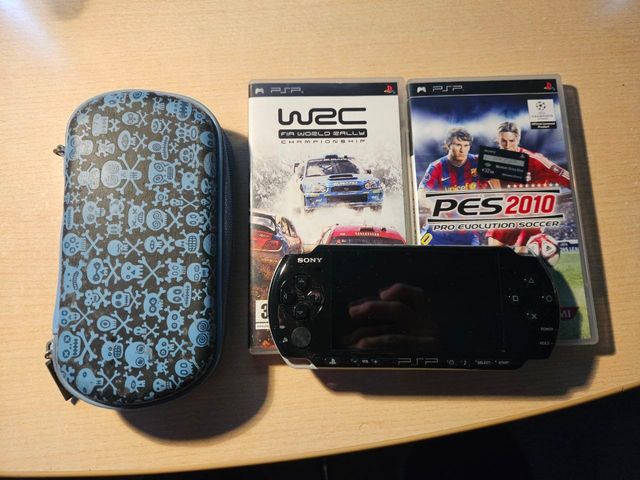 Sony PSP 3000 Negra + 2 Juegos