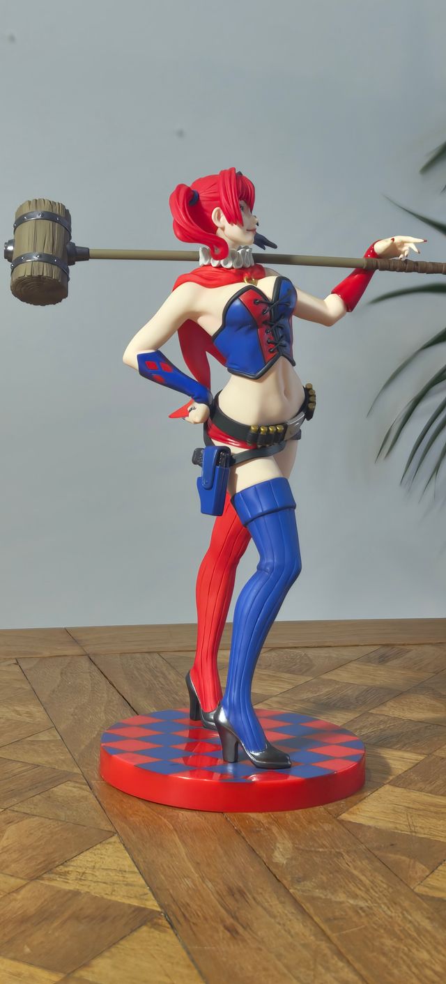 Kotobukiya Harley Quinn Bishoujo Figura