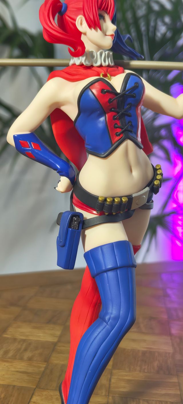 Kotobukiya Harley Quinn Bishoujo Figura