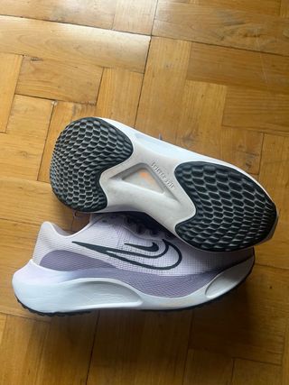 Nike Zoom Fly 5 Morado Talla 40