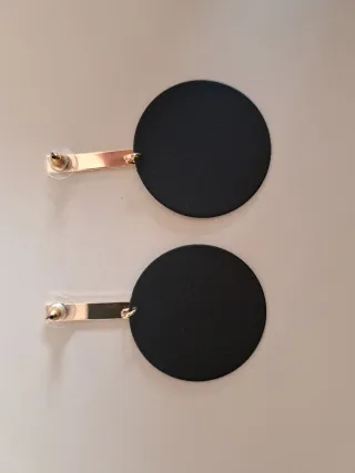 Pendientes Sfera negros y dorados