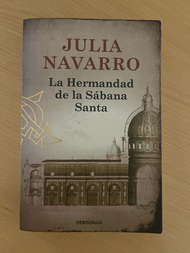 La hermandad de la sábana santa / The Brotherho...