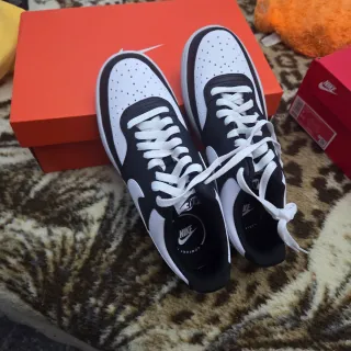 Nike Deportivas Negras y Blancas