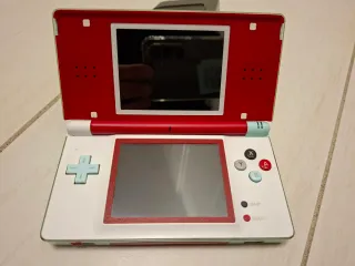 Nintendo DS Lite Rossa e Bianca