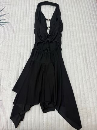 Vestido Negro Fiesta con Aros