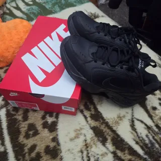 Nike Air Monarch IV Deportivas Negras