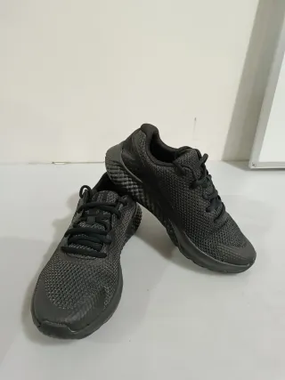 Zapatillas Under Armour TALLA:40 E2Y7697