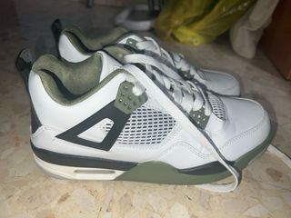 Zapatillas Jordan Blancas y Verdes