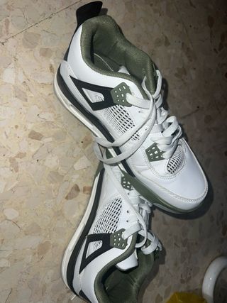 Zapatillas Jordan Blancas y Verdes