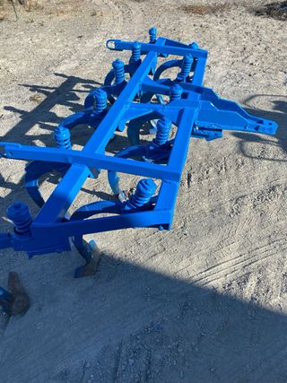 Cultivador 11 brazos muelles