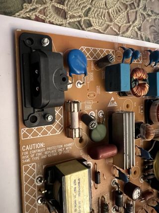 Fuente de alimentación 715G6353-P01-000-002H