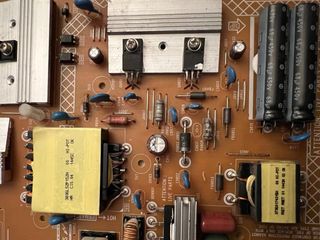 Fuente de alimentación 715G6353-P01-000-002H