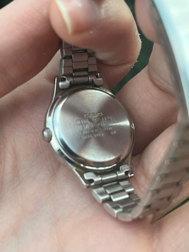 Reloj Casio Plata y Blanco
