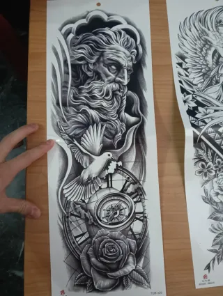 Tatuajes en pegatinas impermeables