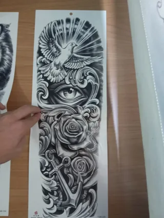 Tatuajes en pegatinas impermeables