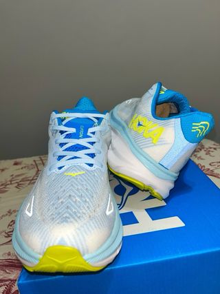 Hoka Clifton 9 Talla 43 nuevas a estrenar