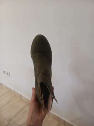 Botines verdes tacón grueso marrón