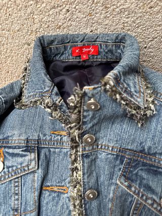 Chaqueta vaquera con detalles