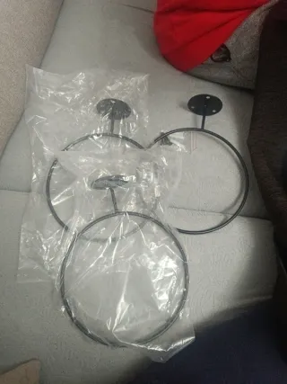 Soporte pared aluminio para pelotas