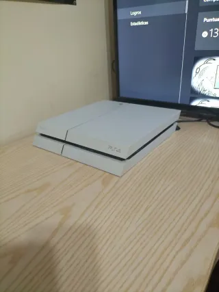 PS4 (PlayStation 4) Blanca