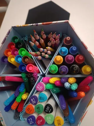 Set Da Disegno/Artistico 90 Pezzi